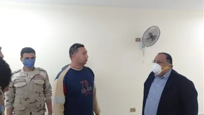 رئيس جامعة حلوان يتفقد المدن الجامعية المخصصة لعزل مرضى كورونا