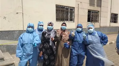 تعافي مصابين بكورونا وخروجهما من مستشفى العزل بالدقهلية