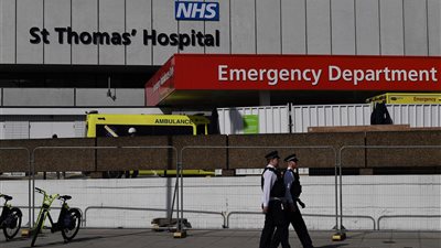 رئيس الوزراء البريطاني ينشر أول بيان له بعد مغادرة العناية المركزة