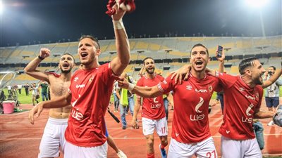 الأهلي يتخذ قرارًا جديدًا بسبب كورونا