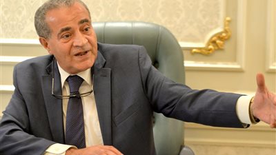 هل سيتم إعادة المحذوفين البطاقات التموينية؟.. وزير التموين: يجيب (فيديو)