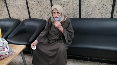 أكبر المتعافين من كورونا يقدم نصيحة للمصريين (فيديو)