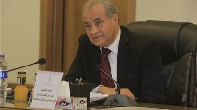 وزير التموين يكشف عن بديل معارض 