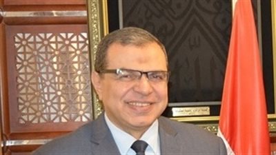 وزير القوى العاملة يتابع صرف منحة العمالة غير المنتظمة 