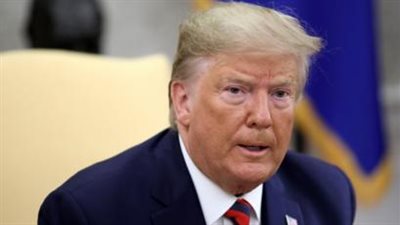 ترامب يعلن اتخاذ قرارا بشأن إعادة فتح الاقتصاد قريبا