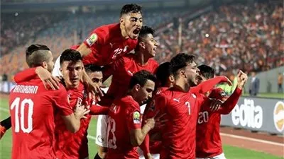الأهلي يخطط لخطف نجم المنتخب
