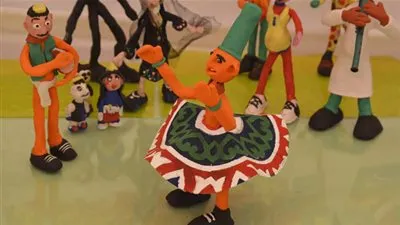 مشروعات إبداعية لطلاب كلية الفنون الجميلة بجامعة حلوان (فيديو)