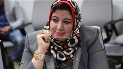 منعا للتكدسات.. اقتراح برلماني بتوصيل منحة العمالة غير المنتظمة للمنازل