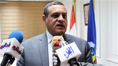 محافظ البحيرة يشيد بأداء أطباء مستشفى حجر صحي كفر الدوار (فيديو)