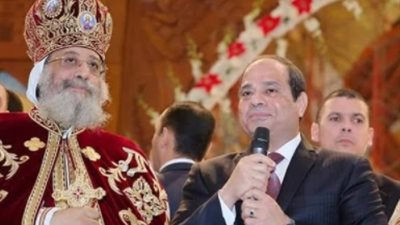 تفاصيل تهنئة السيسي للبابا تواضروس بمناسبة عيد القيامة (فيديو)