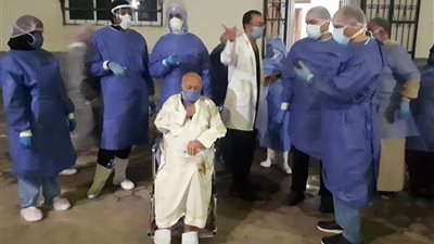 خروج 16 حالة من مصابى كورونا من مستشفيات العزل بالدقهلية