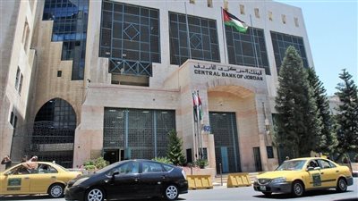 الأردن يؤجل زيادات رواتب القطاع العام بسبب تداعيات كورونا 