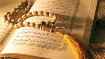 تعرف على حكم سماع القرآن الكريم دون قراءته