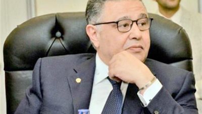 محافظ البحر الأحمر: 