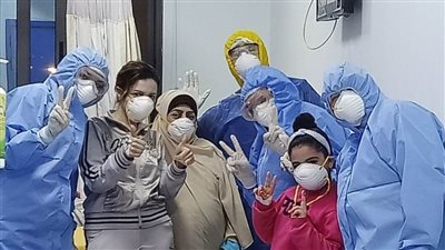 مسئولة مكافحة العدوى بأسيوط: لم أر بناتي منذ شهرين (فيديو)