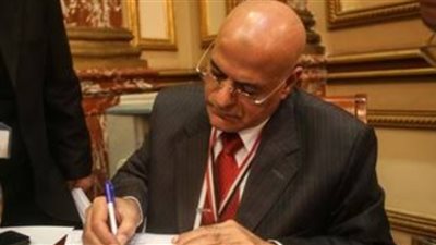 برلماني يشيد بمنظومة التعليم عن بعد: أكسبت الطلاب مهارات جديدة