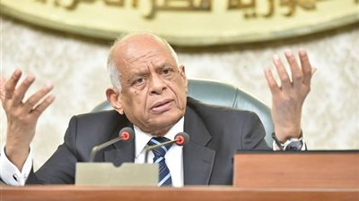 افتتاح الجلسة العامة للبرلمان بعد تعليق الانعقاد 42 يومًا