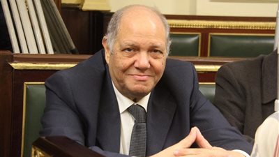 برلماني يطالب بإجراء تجارب سريرية على العقار اليابانى لعلاج كورونا