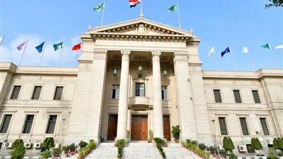 جامعة القاهرة: إلزام الكليات بإعلان موضوعات البحوث وجداول المواد قبل 5 مايو