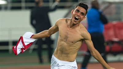 أشرف بن شرقي مطلوب في 6 أندية أوروبية