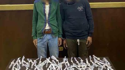 ضبط متهمين لحيازتهما كمية من الهيروين بالبساتين