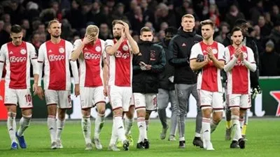 أياكس يرد على إلغاء الدوري الهولندي