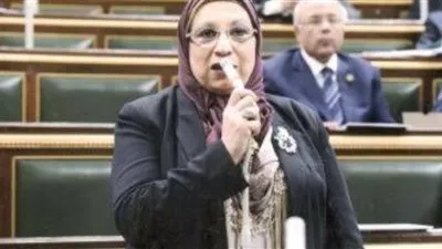 برلمانية تنتقد مشاهد التزاحم في أول أيام شهر رمضان