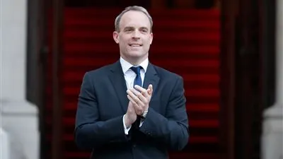 بريطانيا تستعد لاستضافة قمة عالمية لدعم تطوير لقاح لكورونا