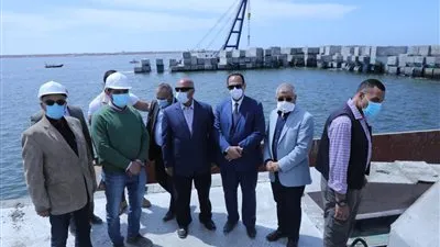 النقل: بدء التشغيل التجريبي للجراج متعدد الطوابق بميناء الإسكندرية