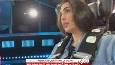 ياسمين صبري تقبل الثعبان ولا تستطيع قول أنها لا تريد 