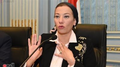 وزيرة البيئة تتابع خطط التوافق البيئي لشركات البترول