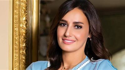 حلا شيحة تتألق فى جلسة تصوير تتر مسلسل 