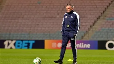 كارتيرون يحسم مصير نجم الزمالك بشكل نهائي