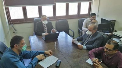 غرفة عمليات لمتابعة امتحان الأحياء للصف الأول الثانوي بالفيوم