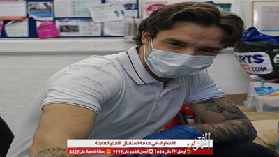 ليام بين يقوم بدوره في مواجهة كورونا بتوزيع الطعام للفقراء