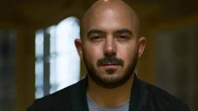 على طريقته الخاصة العسيلي يحتفل بصيام نجله 