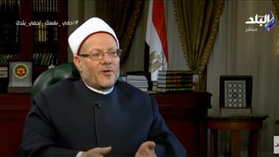 مفتي الجمهورية يوضح حكم مشاهدة المسلسلات في رمضان (فيديو)