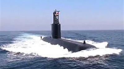 مدير الكلية البحرية الأسبق عن الغواصة 