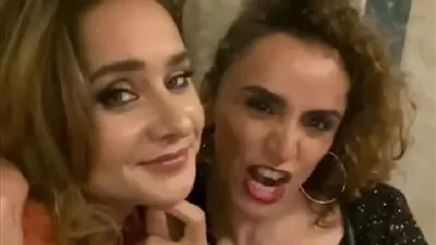 علا رشدي تُحّكم جمهورها بينها وبين  نيللي كريم مين بتقولها أحلي؟؟ 