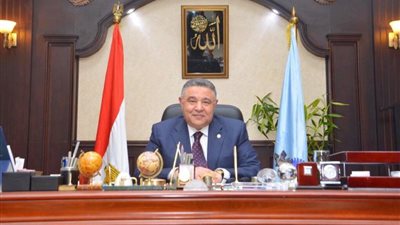 محافظ البحر الأحمر يعلن إطلاق الكهرباء بمرسى علم