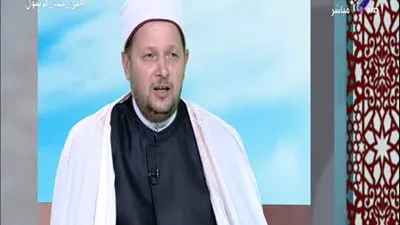 داعية إسلامي: القرآن الكريم متمم للكتب السماوية وليس منكرا لها (فيديو)