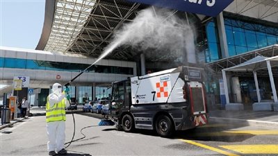 إيطاليا تسجل 888 إصابة جديدة بفيروس كورونا و195 حالة وفاة