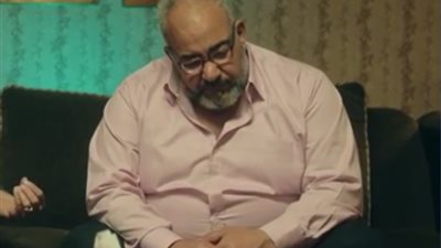 بيومي فؤاد يكتشف السر الذي بين يسرا وجومانا مراد