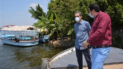 غلق وتشميع ١٠ محلات مخالفة في الغربية (صور)