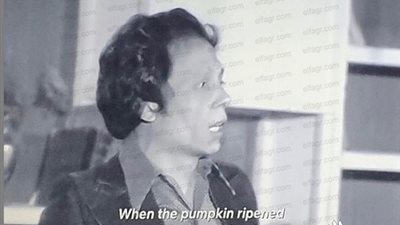 عادل إمام يسخر من ترجمة مسرحية 