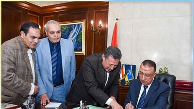 بنسبة نجاح 99%.. محافظ الإسكندرية يعتمد نتيجة الشهادة الإعدادية