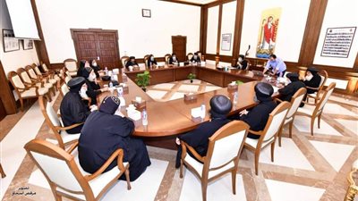 ننشر قرارات المجمع المقدس حول الصلاة بالكنائس  (صور)