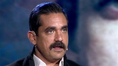 أمير كرارة عن حسن حسني: 