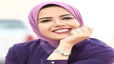 الإعلامية آية عبدالرحمن تتصدر 