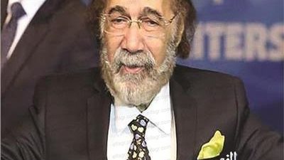 لأول مرة.. محافظ بور سعيد يكرم الفنان محمود ياسين